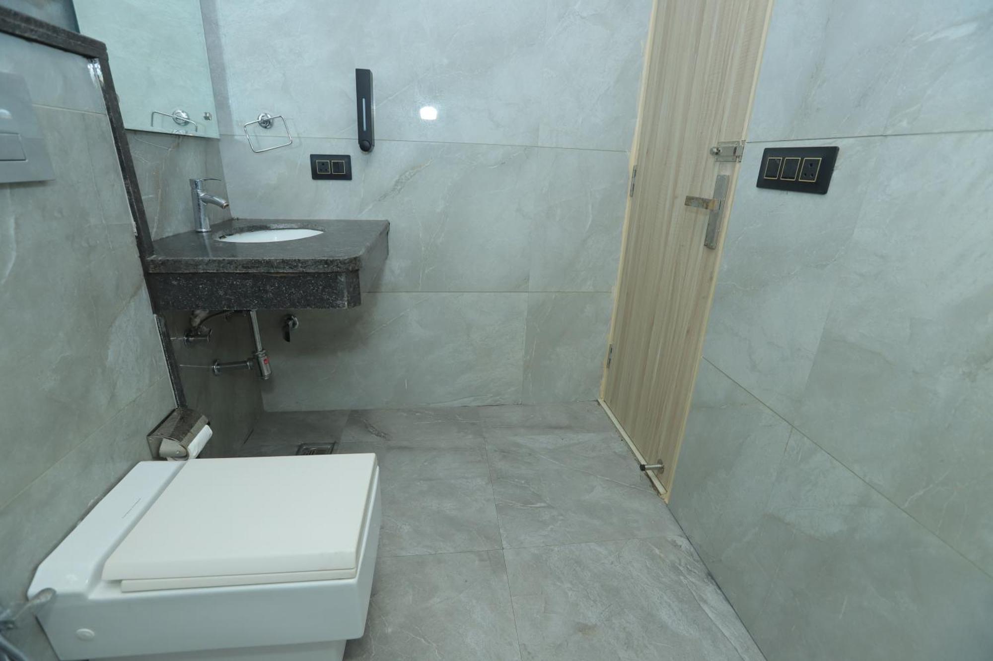 Zed Hotel - Delhi International Airport New Delhi Exterior photo
