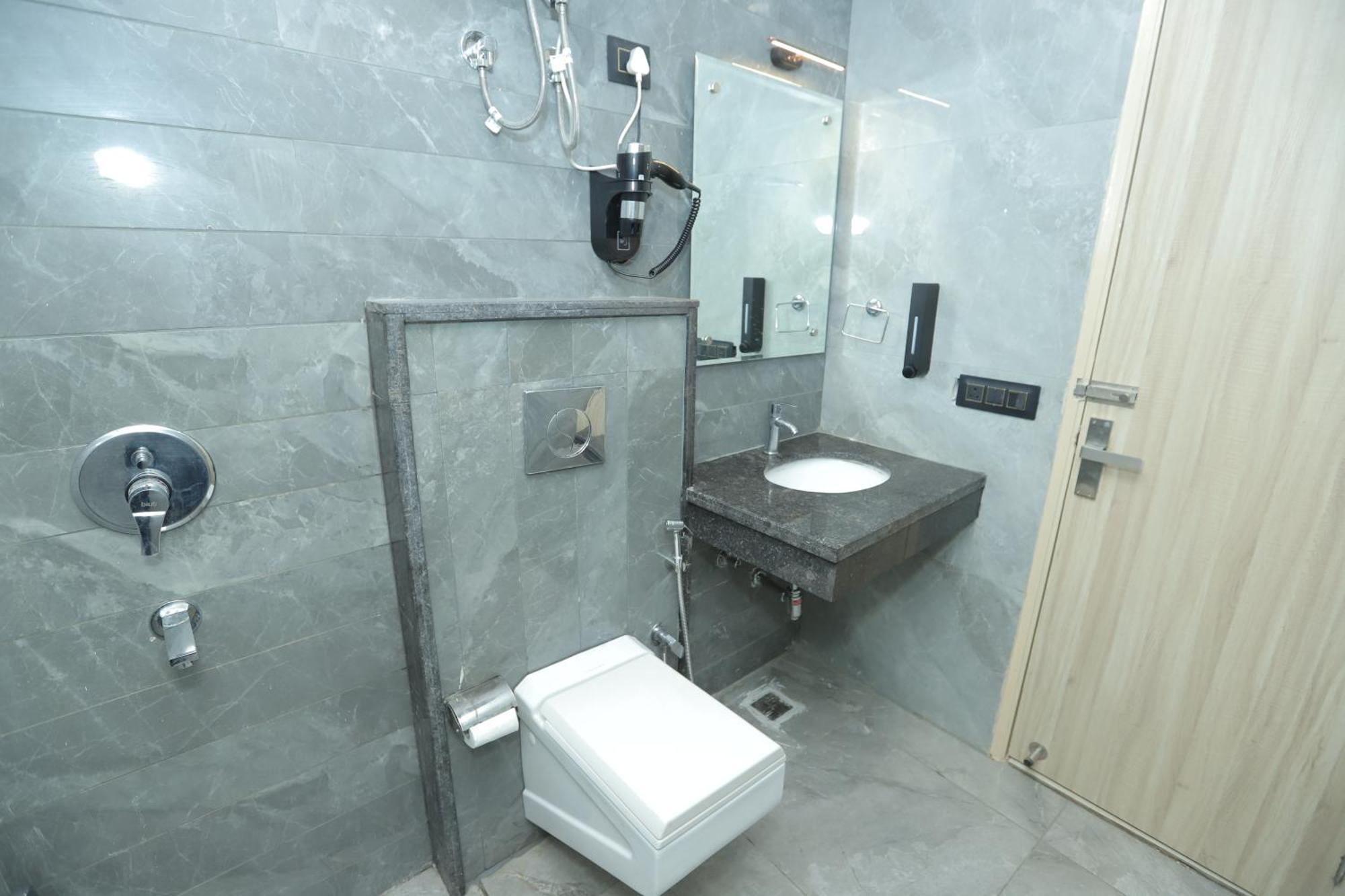 Zed Hotel - Delhi International Airport New Delhi Exterior photo