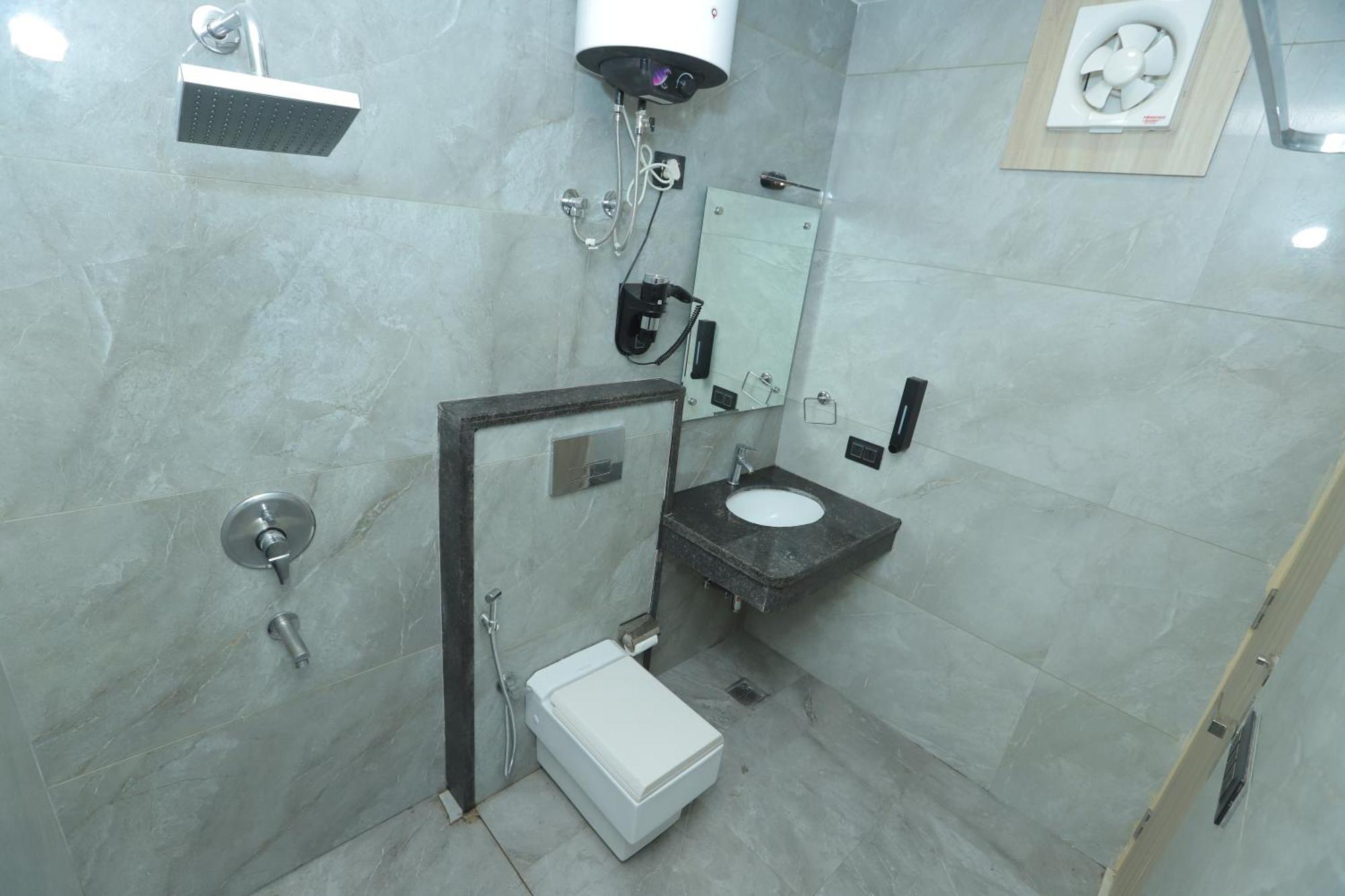 Zed Hotel - Delhi International Airport New Delhi Exterior photo